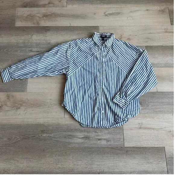 Express blue and white pin striped boyfriend button down shirt Size S - Picture 4 of 8